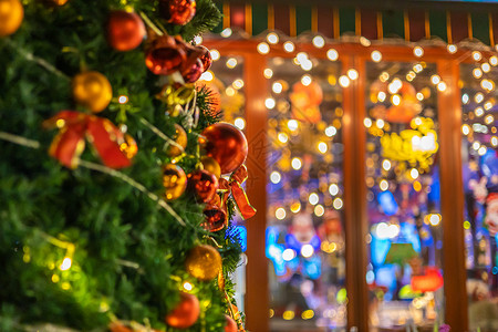 圣诞浪漫铃铛圈浪漫唯美的圣诞树夜景背景