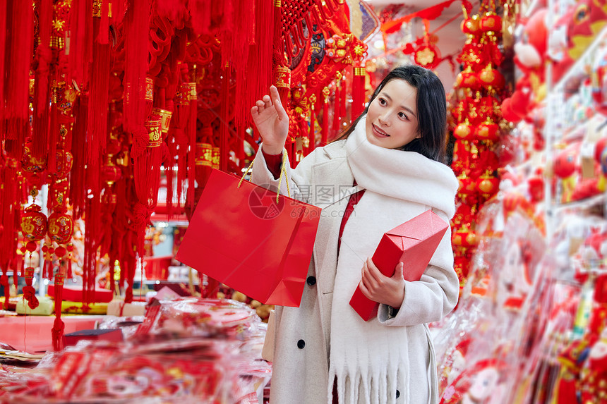 新年购物人像摄影图高清图库