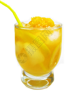 黄色水果宾治鸡尾酒饮料用橙色柠檬和冰图片