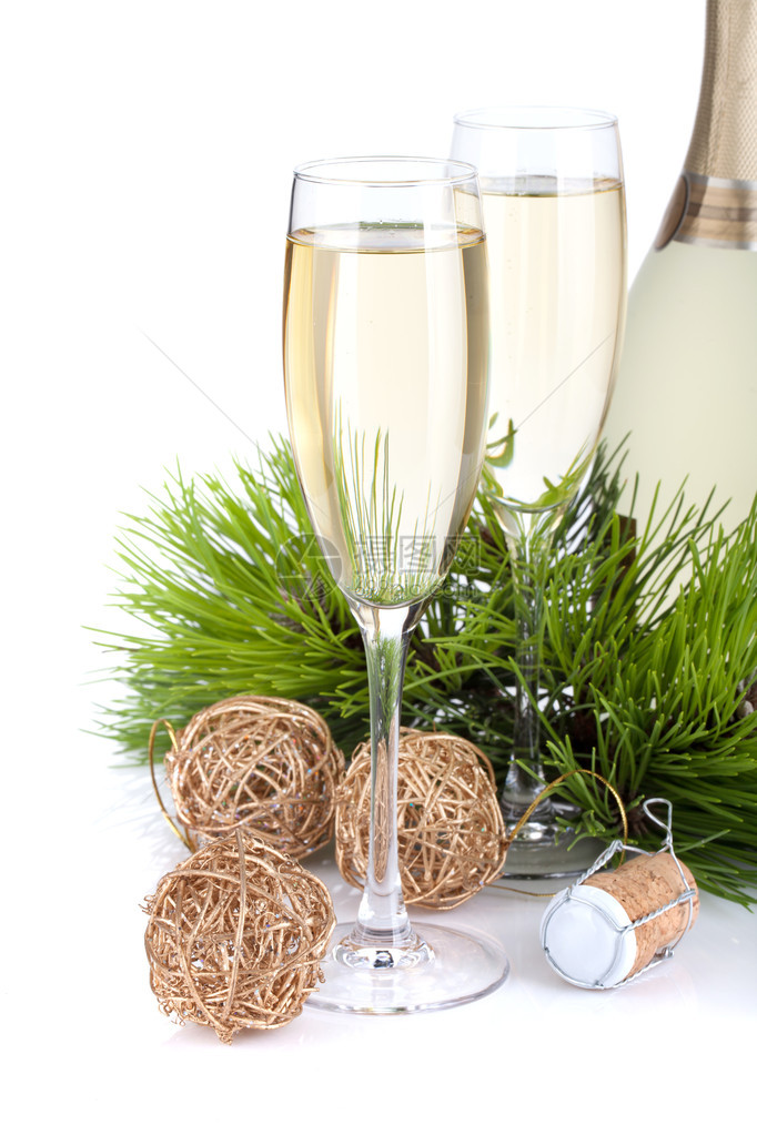 香槟杯和圣诞节装饰品图片