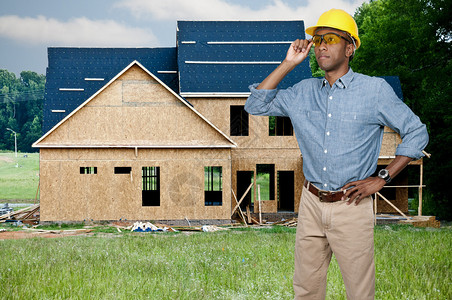 一个黑人非洲裔美国人建筑工人在一图片
