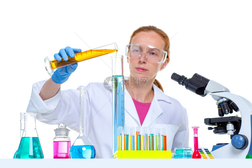 研究测试管的实验室化学实验室女图片