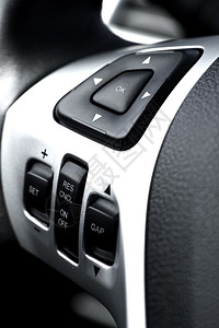 驾驶轮声音系统和导航按钮现代车辆技术和设计汽车内务照片收集等图片