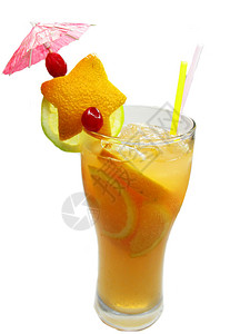 红色水果宾治鸡尾酒饮料用樱桃柠檬和冰图片