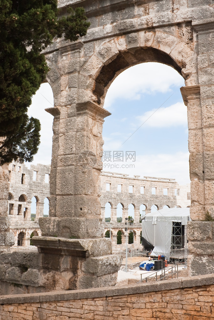 克罗地亚普拉的罗马圆形剧场图片