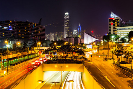 香港城市夜间交通路线图片