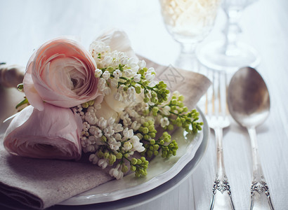 节庆婚礼优雅的餐桌图片
