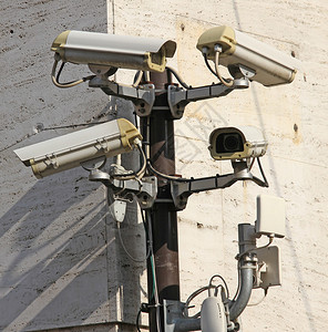 用于视频监控和制的摄像机可无线连接到警图片