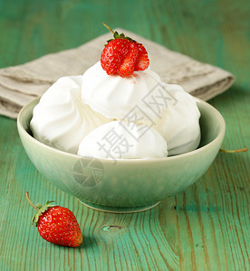 甜的白棉花糖蛋奶图片