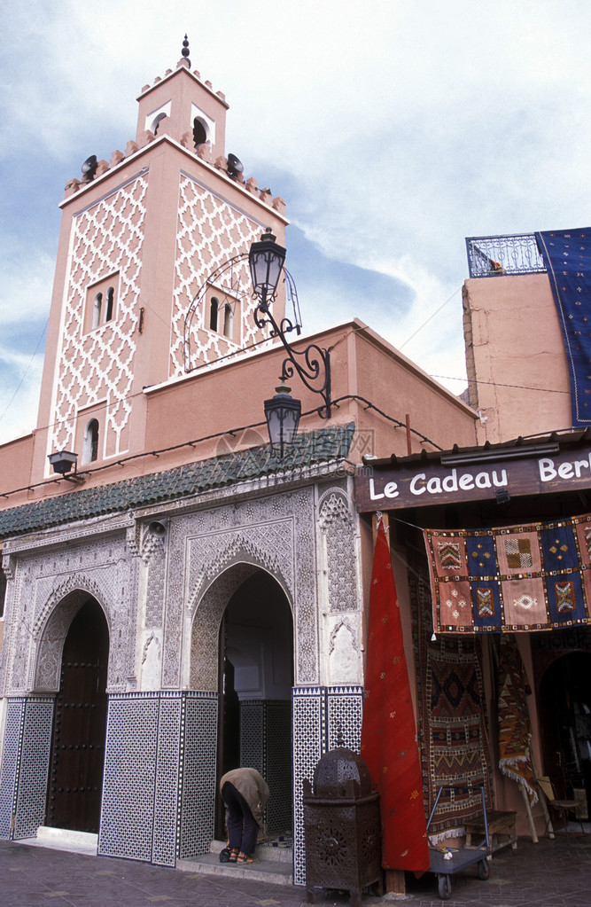 北非摩洛哥马拉喀什老城DjemmadelFna广场附近的图片
