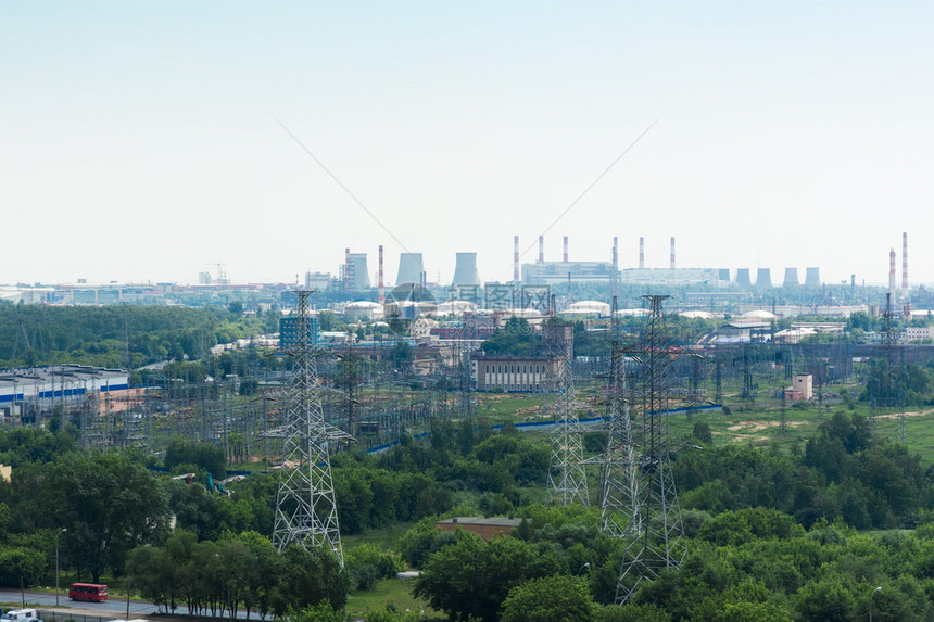 莫斯科区Kapotnya的极端工业区这里有炼油厂热电站电线和车站Kapotnya是莫斯科最生图片