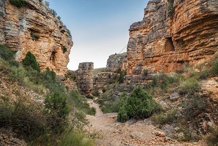 西班牙特鲁埃尔的岩石峡谷图片