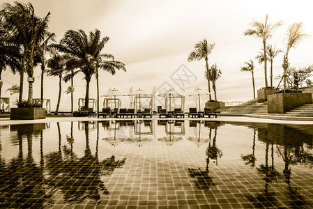 Luxury旅馆游泳池图片