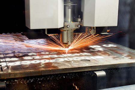 平板金属钢材料和火花板铁钢材料制造技术工业用激图片