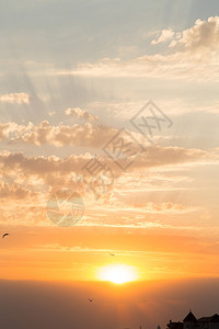 在海滩的美丽的日落海的风景照片杂志背景海报图片