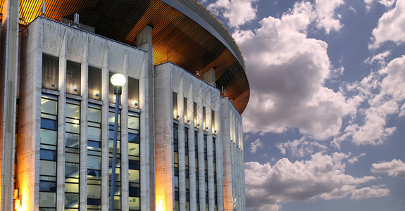 俄罗斯莫科奥林匹克体育场大楼图片