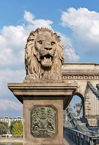 匈牙利布达佩斯链桥狮子雕像布达佩斯图片