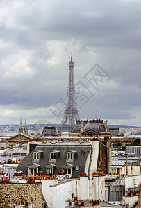 法国蓬皮杜中心屋顶暴风雨天图片