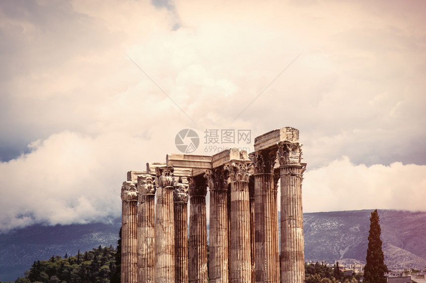 希腊美丽的古代柱子图片