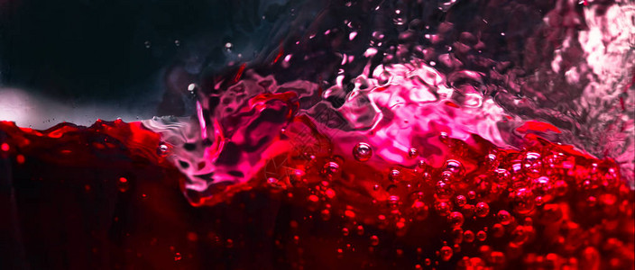 黑底红葡萄酒抽象喷图片