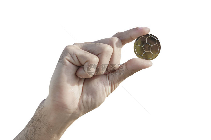 裁判手拿着翻转的硬币在白色背景上图片