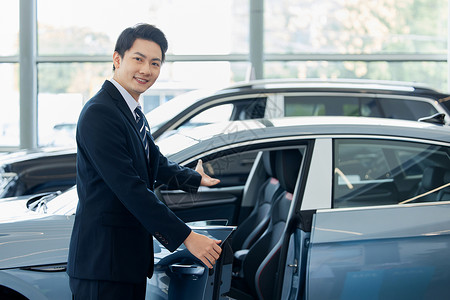 男性汽车销售员形象图片