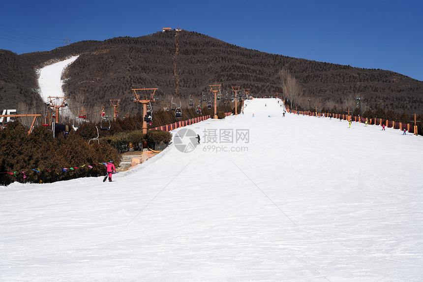 滑雪场图片