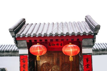 中式庭院门前挂着红灯笼图片