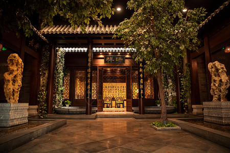 中国庭院室内晚上古典式餐厅门口背景