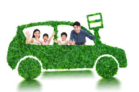 儿童可爱接送卡欢乐的一家人驾驶绿色环保汽车出行背景