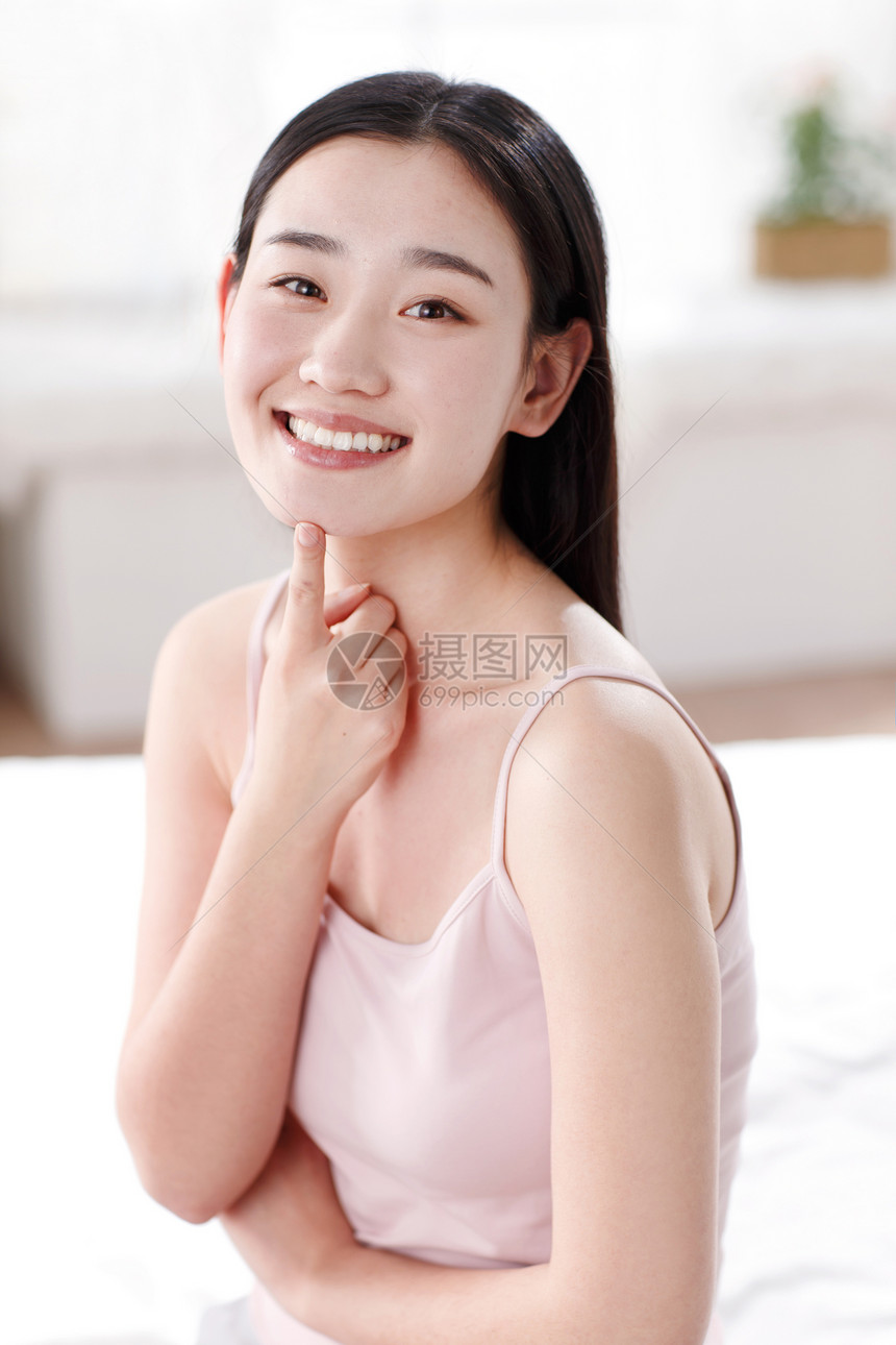 漂亮的青年女人图片