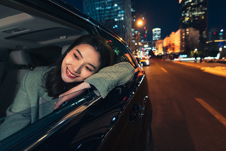 车内的青年商务女人高清图片