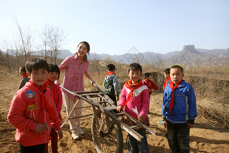 乡村老师和学生高清图片