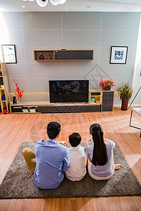 电视打游戏幸福家庭在打游戏背景