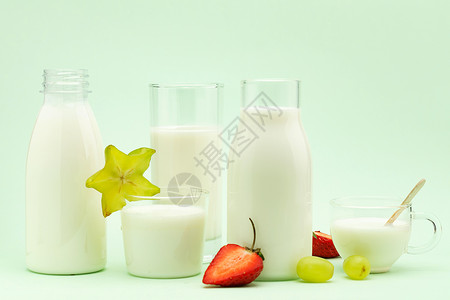 牛奶大量的饮料高清图片