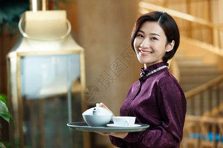 酒店服务员豪华茶台高清图片