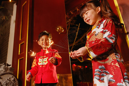 中式生日快乐儿童放烟花背景