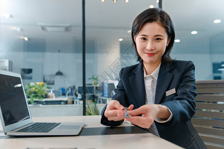 青年女客服人员高清图片