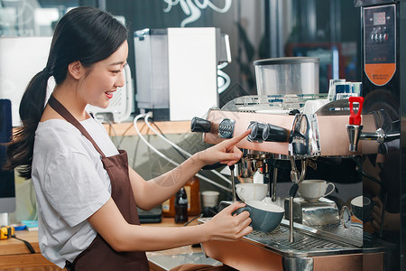 咖啡厅服务员制作咖啡咖啡师制作咖啡背景