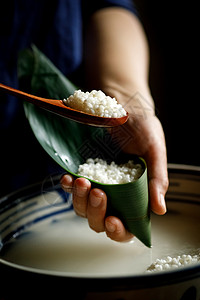 包粽子珍珠糯米高清图片