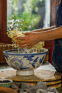 清洗豆芽菜面团纤维高清图片