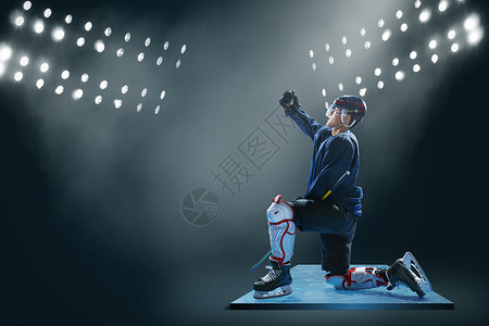 冰球运动员骑马姿势男孩高清图片