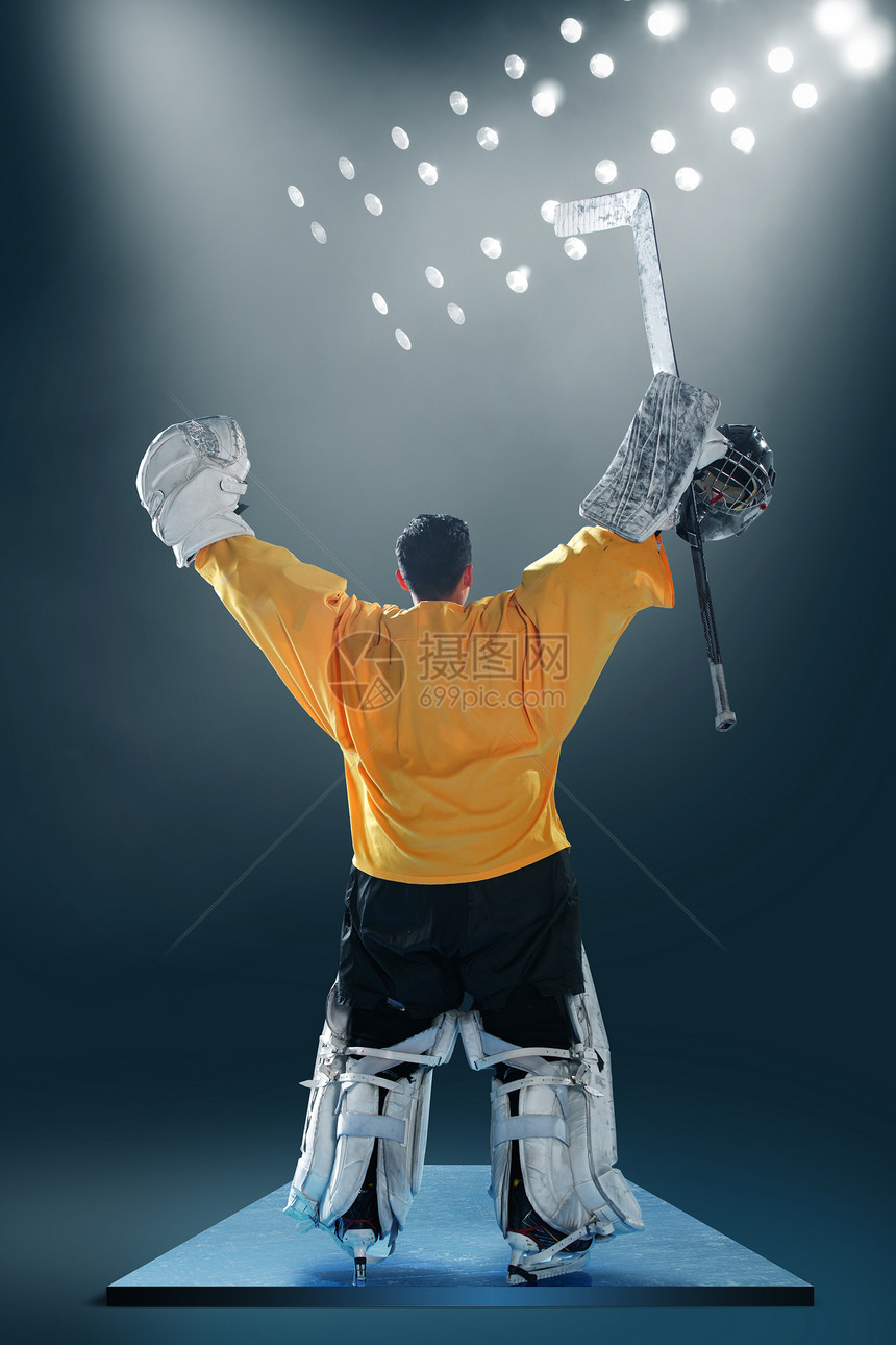 冰球运动员背影图片