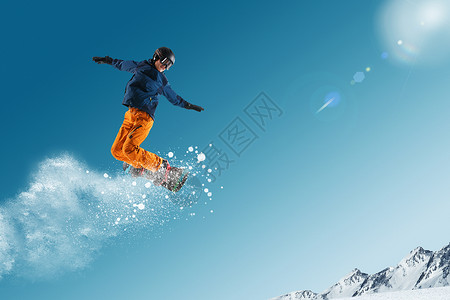 滑雪的青年男人高清图片