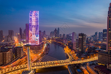 航拍夜晚的天津地标李公楼桥高清图片
