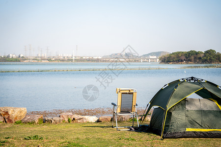 东湖露营湖边露营图片