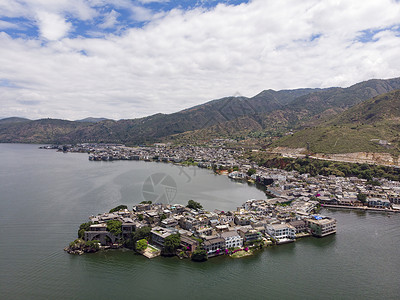 大理洱海双廊湖心半岛酒店背景