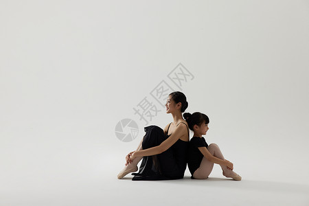 艺术体操培训舞蹈老师和小女孩形象背景