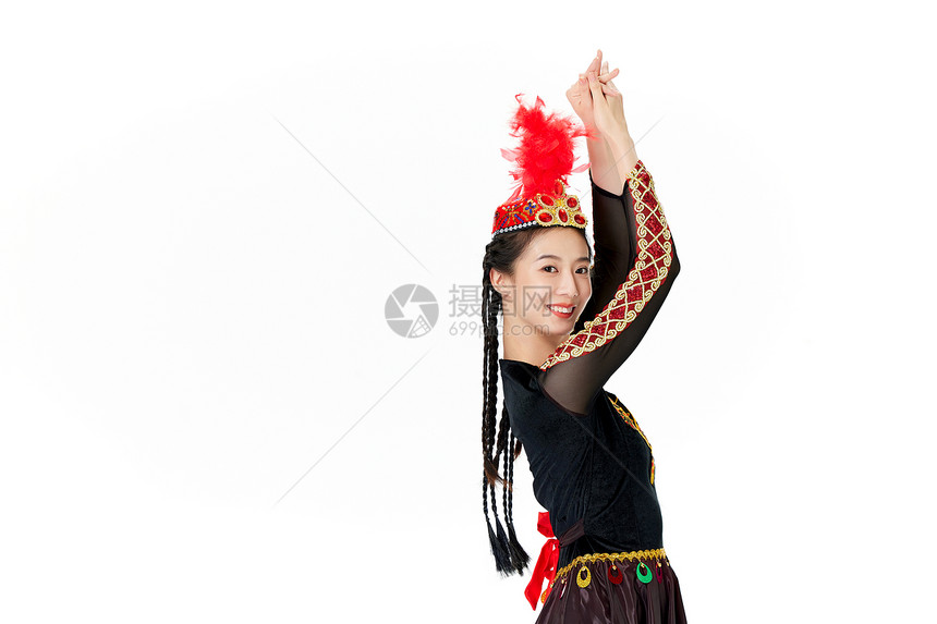 穿着维族服饰跳舞的女孩图片