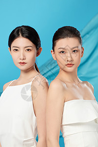美容护肤双人女性冷酷形象图片